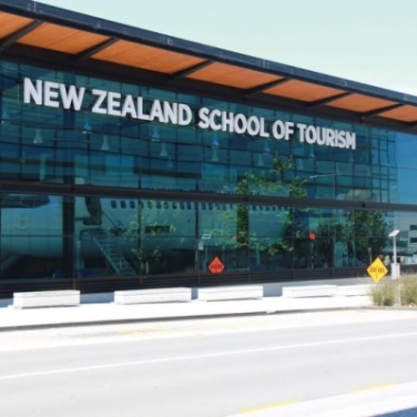 DU HỌC NEW ZEALAND - NEW ZEALAND SCHOOL OF TOURISM (NZST)